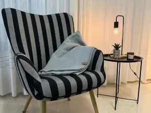 Windsor Place - Large Private Apartment, Sleeps up to 7