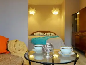 1-bedroom Apartment Rise & Shine The Center City