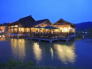 Greendoor Resort