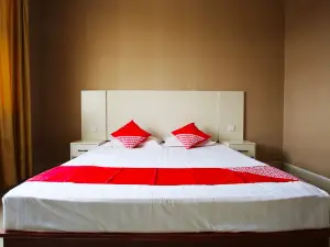 Yi yuan zibo jinniu business hotel