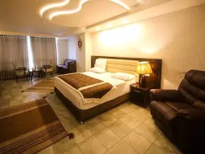 Royal Suites