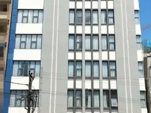 Botahtaung Hotel
