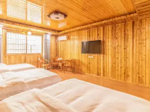 Longyan Judexuan Inn (Yongding Tulou Branch)