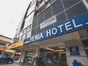 ヘニア ホテル