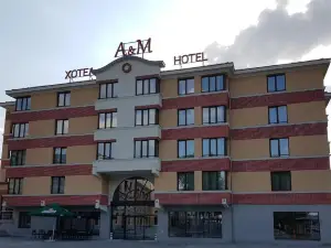 A&M Hotel with Free Parking