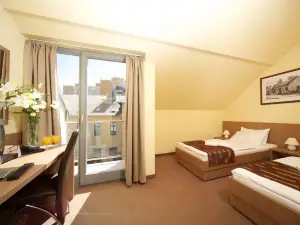 Erzsébet Királyné Szálloda