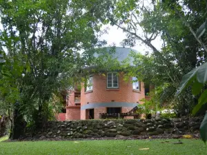 Babinda Quarters