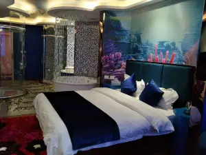 Yingshan Huaxili Fashion Hotel