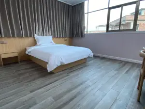 Xiaodao Boutique Apartment (Luoding RT-Mart)