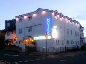 Barking Park Hotel