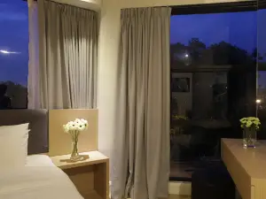 I am Jazz Hotel