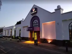 プレミア イン サウス ミムズ/ポッターズ バー