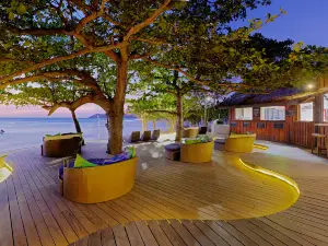 曼塔雷島嶼度假飯店