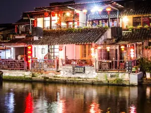 Four Seasons Spring Inn (Xitang Linhe store)