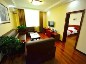 Shell Hotel (Longnan Li County Huancheng East Road)