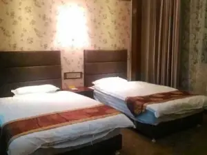 Qitai Delong Business Hotel