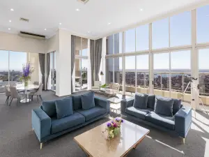 Meriton Suites Bondi Junction