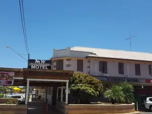 Miles Motel at Windsor Hotel