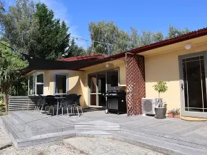 Melrose Cottages