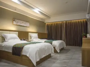 Weixian Shiju Business Hotel