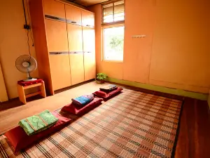 Kamo Home Sauk Perak by LokaLocal