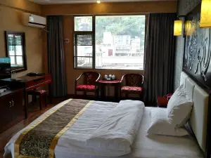 Mojiang Zijin Hotel