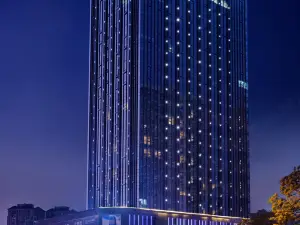 แฮมป์ตัน บาย ฮิลตัน จัตุรัสหงชี่ จูโจว