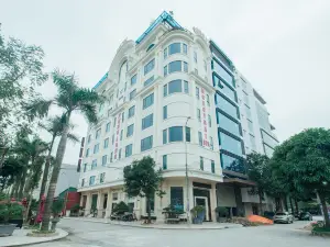 Hưng Long Hotel & Spa