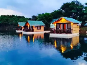 Mountain Lake Resort Laguna