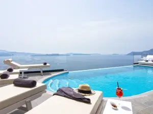 Santorini Secret Suites and Spa