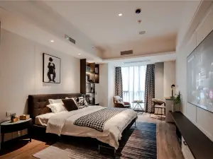 Chaoqu Designer Boutique Apartment(Guangzhou Panyu Wanda South Village Wanbo Metro Station)