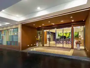Triple Beds Hotel
