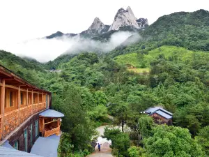 天柱山臥龍山莊（大龍窩索道店）