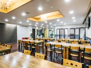The Oakra Hotel
