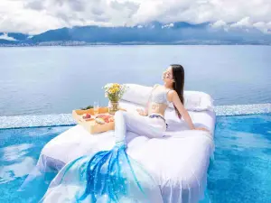 Mermaid Seascape Resort Hotel (Dali Erhai)