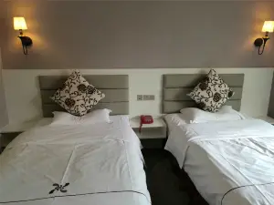 Yanting Xinhua Hotel