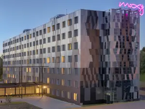 X Hotel