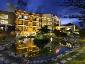 Jinsa Lakeside View Resort