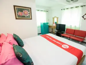 Nida Rooms Horatanachai 201 Iconic at P.U. Guesthouse
