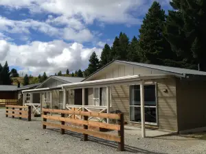 Lakes Edge Holiday Park