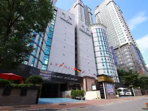 Symphony Hotel