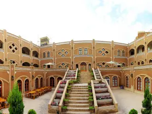 Dad Hotel Yazd