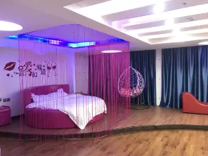 Luyi Leju Theme Hotel