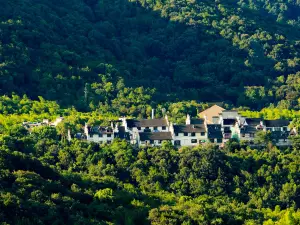 Nature Retreat life-style boutique hotel