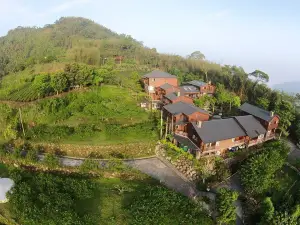 Walk in the Cloud Bed and Breakfast