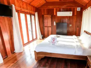 Nida Rooms Khao Sai Triple Four Cottage