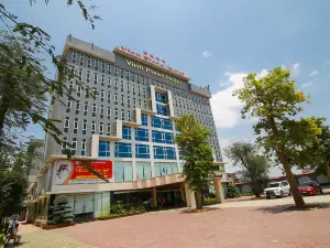 Khách sạn Vinh Plaza ( Công ty Cổ Phần Thương mại Vinh Plaza)