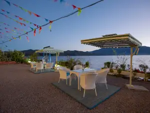 瀘沽湖原舍民宿（情人灘）