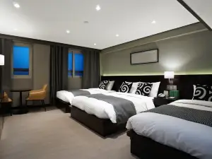 Insadong Crown Hotel