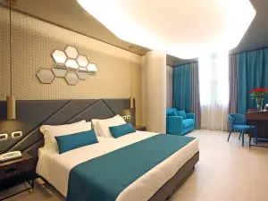 The Hive Hotel